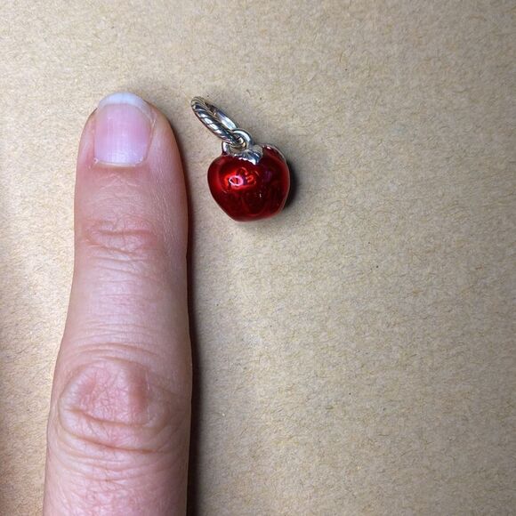 BRIGHTON States‎ New York “The Big Apple” Charm - Picture 5 of 7